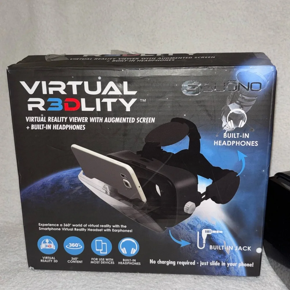 Black Virtual Reality Viewer with Built-in Headphones
